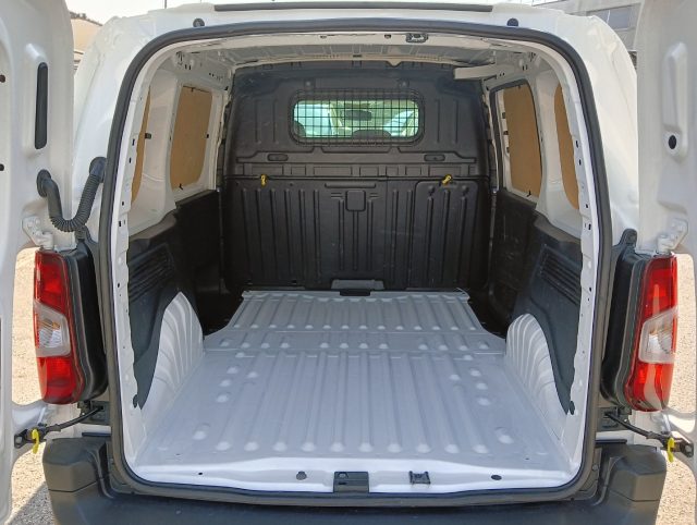 TOYOTA Proace City usata, con ESP