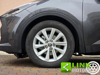 TOYOTA C-HR usata, con Sistema di navigazione