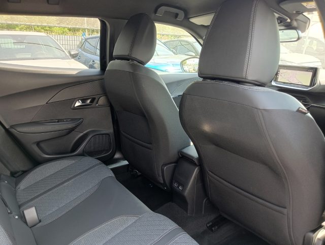 PEUGEOT 2008 usata, con Volante in pelle