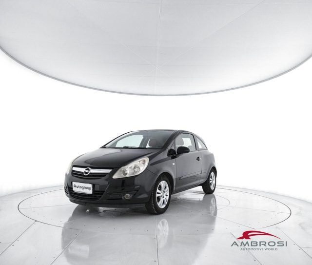 OPEL Corsa usata 0