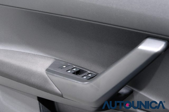 VOLKSWAGEN Polo usata, con Sensore di luce