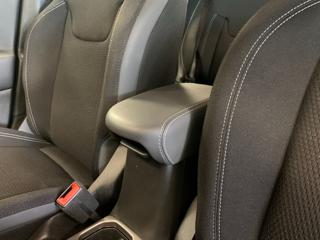JEEP Renegade usata, con USB