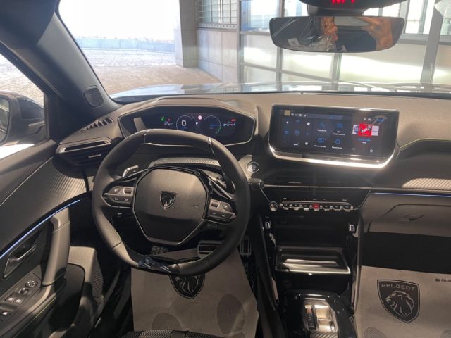 PEUGEOT 2008 usata, con Touch screen