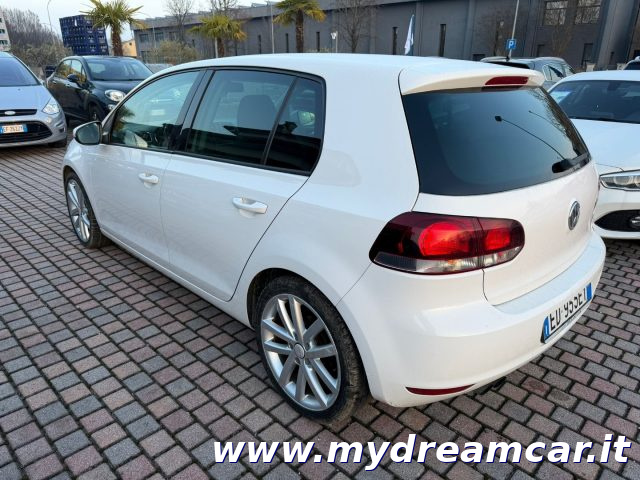 VOLKSWAGEN Golf usata, con Autoradio