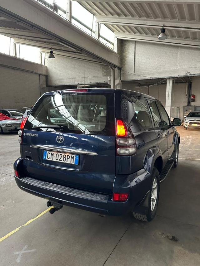 TOYOTA Land Cruiser usata 36