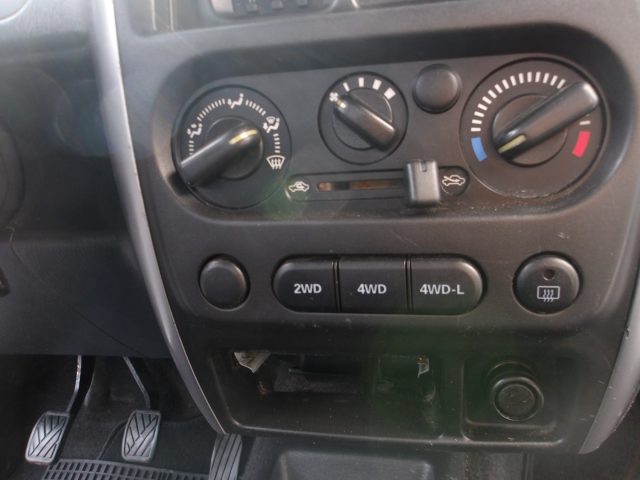 SUZUKI Jimny usata, con Servosterzo