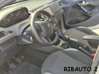 PEUGEOT 208 usata, con Sedile posteriore sdoppiato