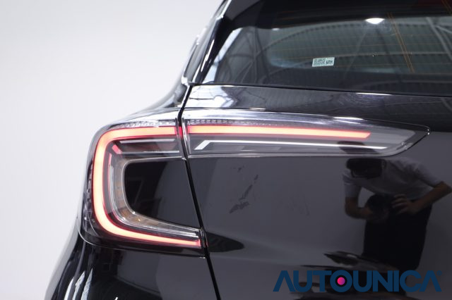 RENAULT Captur usata, con Hill holder