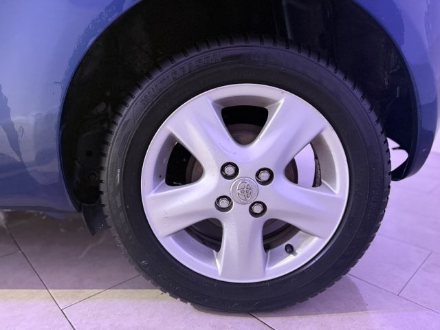 TOYOTA Yaris usata 3