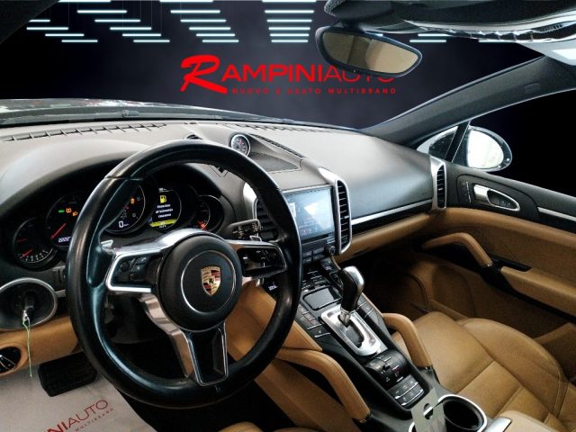 PORSCHE Cayenne usata 12