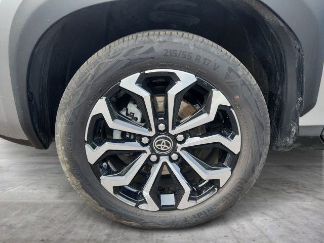 TOYOTA Yaris Cross usata, con Fari LED