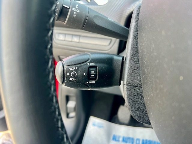 PEUGEOT 2008 usata, con Bluetooth