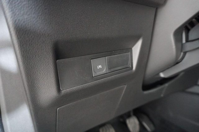 RENAULT Captur usata, con Fari LED