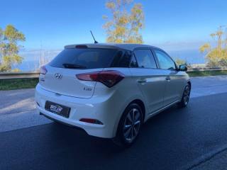 HYUNDAI i20 usata, con Chiusura centralizzata