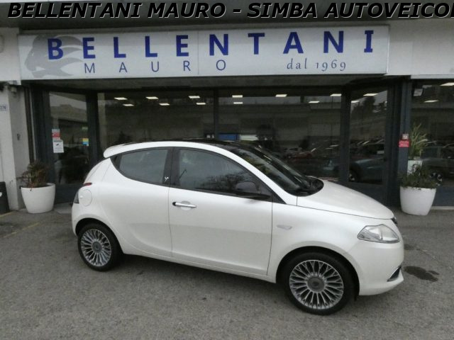 LANCIA Ypsilon usata, con ABS
