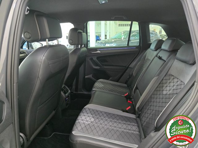 VOLKSWAGEN Tiguan usata, con USB