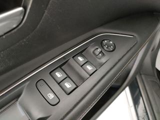 PEUGEOT 3008 usata, con Sistema di navigazione