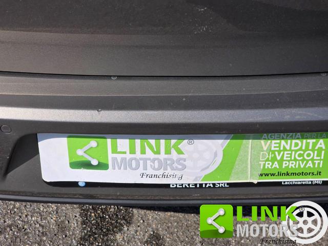 VOLKSWAGEN Golf usata, con MP3