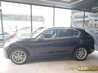 ALFA ROMEO Stelvio usata, con Cerchi in lega