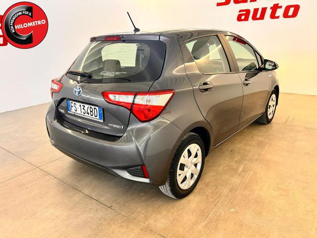 TOYOTA Yaris usata, con Autoradio