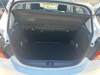 OPEL Corsa usata, con Touch screen