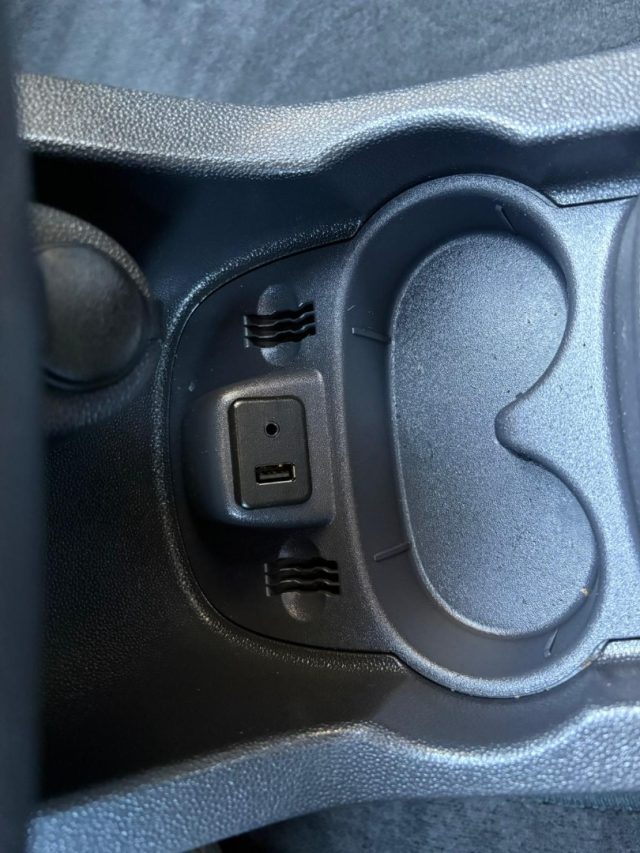 OPEL Corsa usata, con ESP