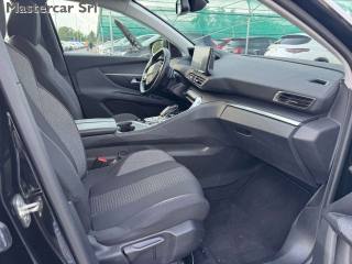 PEUGEOT 5008 usata, con Volante in pelle