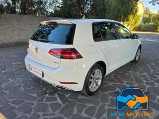 VOLKSWAGEN Golf usata, con Autoradio