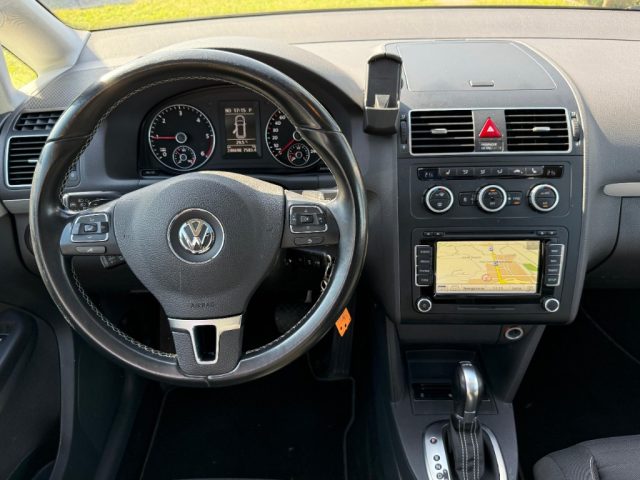 VOLKSWAGEN Touran usata, con Controllo automatico clima