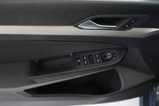 VOLKSWAGEN Golf usata, con Sensori di parcheggio anteriori