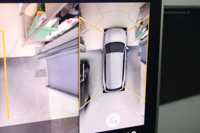 VOLKSWAGEN Passat usata, con USB
