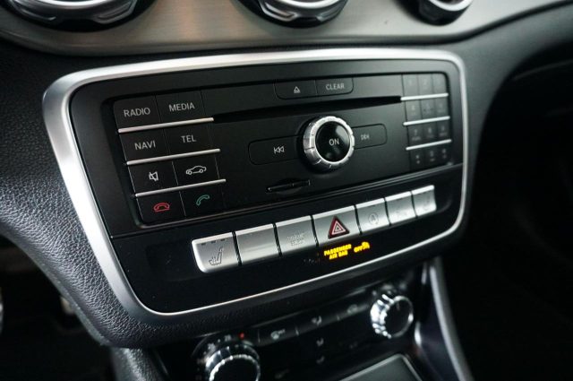MERCEDES-BENZ GLA 200 usata, con Bracciolo