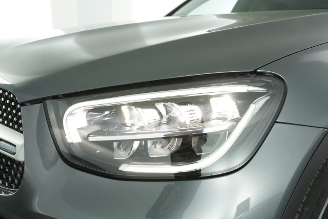 MERCEDES-BENZ GLC 220 usata 16