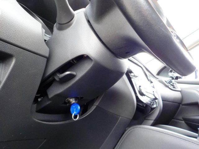 NISSAN Qashqai usata, con 360° camera