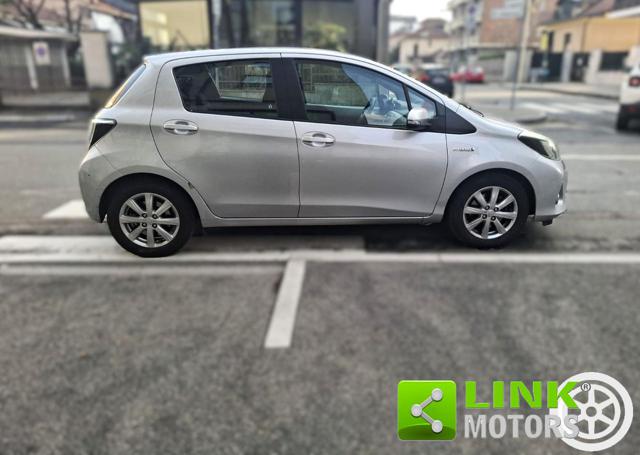 TOYOTA Yaris usata, con Airbag laterali
