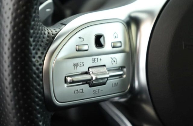 MERCEDES-BENZ GLA 220 usata, con Filtro antiparticolato