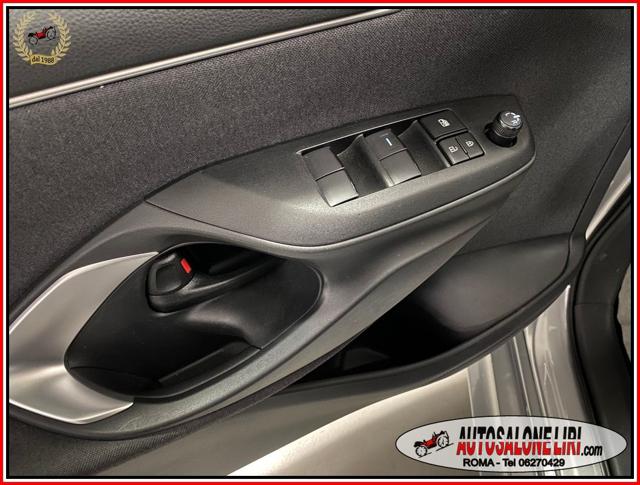 TOYOTA Yaris usata, con Bluetooth