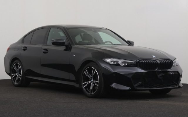 BMW 318 usata, con Volante multifunzione