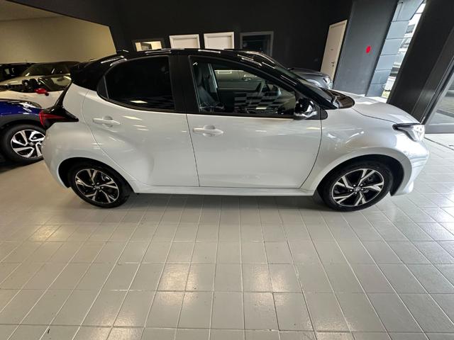 TOYOTA Yaris usata, con Cerchi in lega