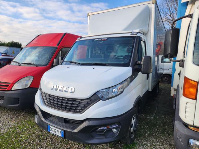 IVECO Daily usata, con Alzacristalli elettrici