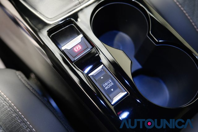 PEUGEOT 2008 usata, con Sensore di pioggia