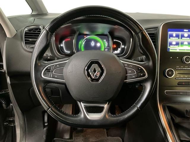 RENAULT Scenic usata, con Isofix
