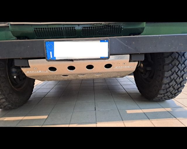 LAND ROVER Defender usata 25