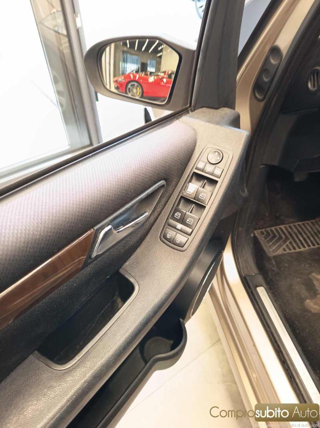 MERCEDES-BENZ A 170 usata, con ESP