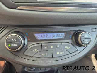 TOYOTA Yaris usata, con Touch screen