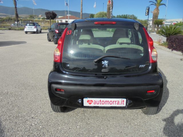PEUGEOT 107 usata, con Autoradio