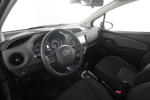 TOYOTA Yaris usata 1