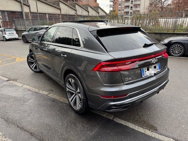 AUDI Q8 usata, con Alzacristalli elettrici