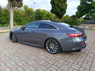 MERCEDES-BENZ E 220 usata, con Autoradio