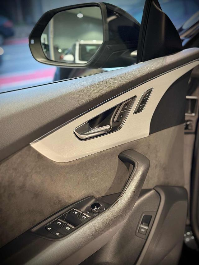 AUDI Q8 usata, con Interni in pelle